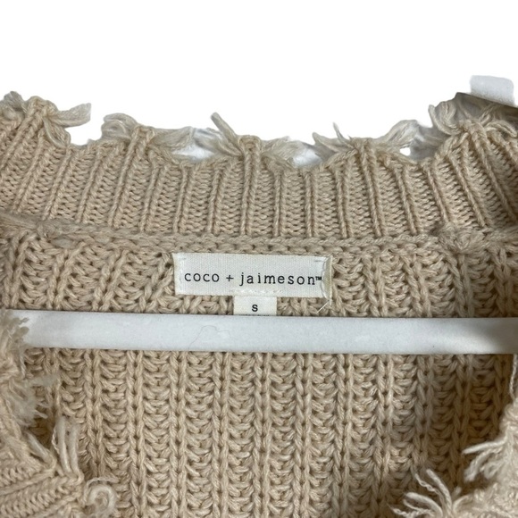 Coco + Jaimeson Cable Knit V-Neck Fringe Sweater in Tan Size S - Picture 8 of 10